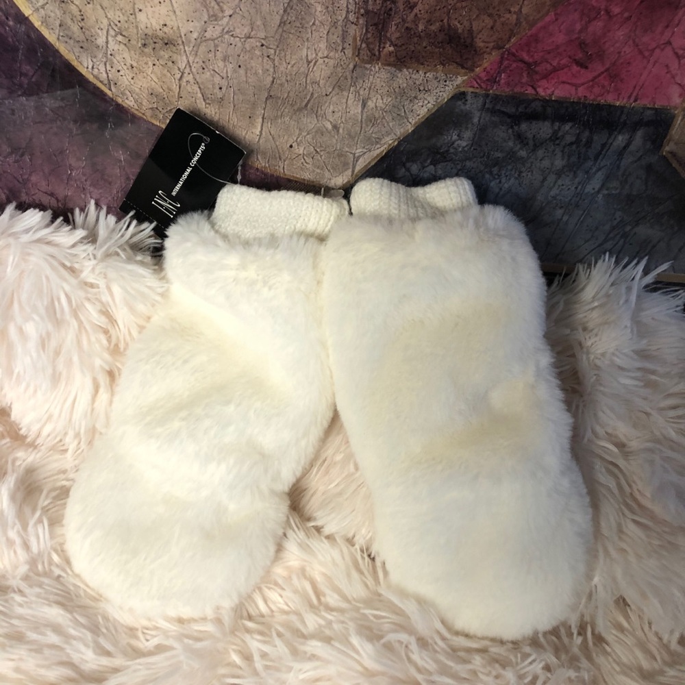 INC Ladies Faux Fur White Mittens